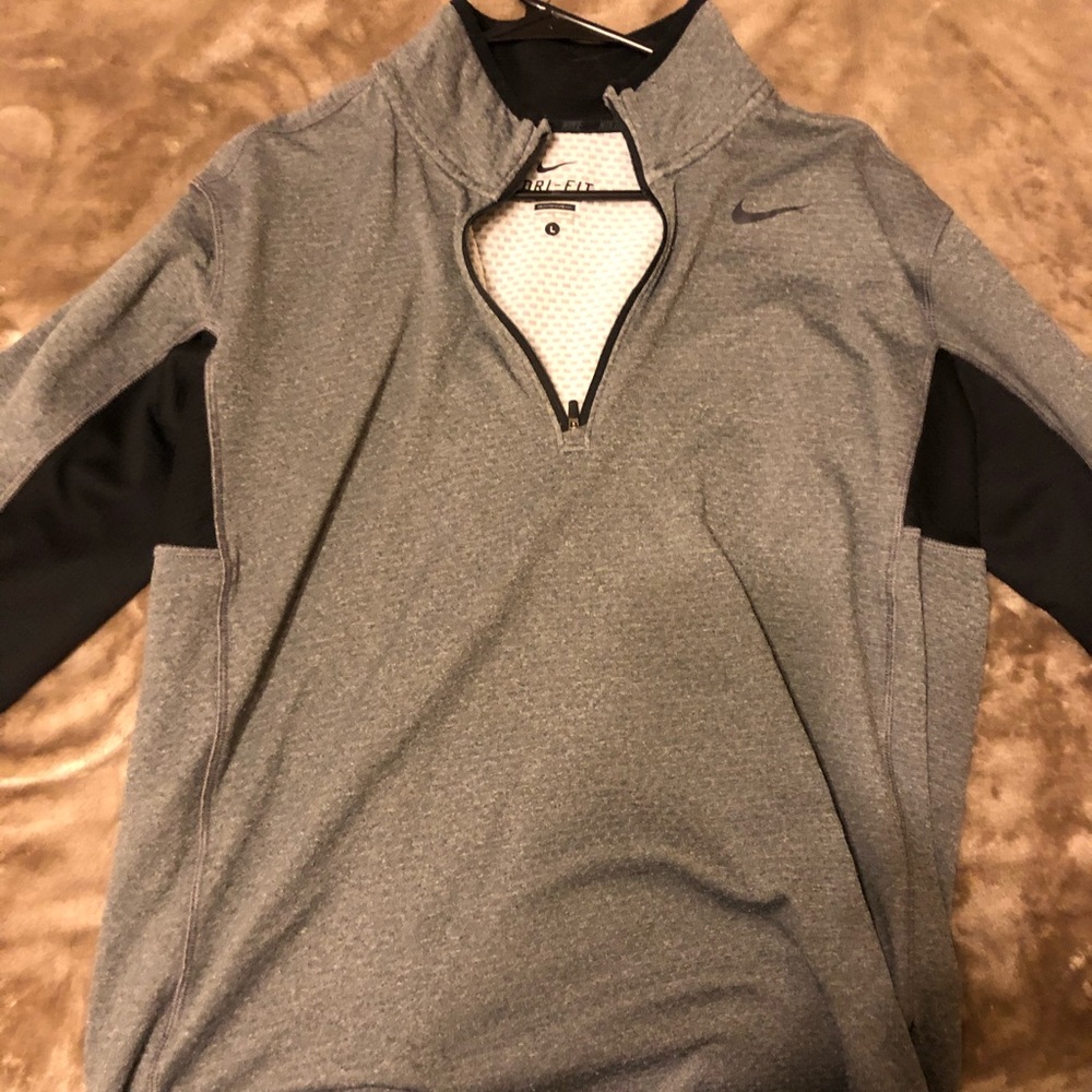 Nike pullover